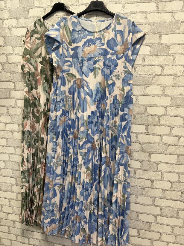Réf 4220 Robe plissée 36 au 46