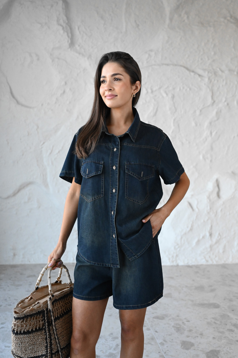 KOMPLET JEANS PUDEŁKO KOSZULA+SHORTY