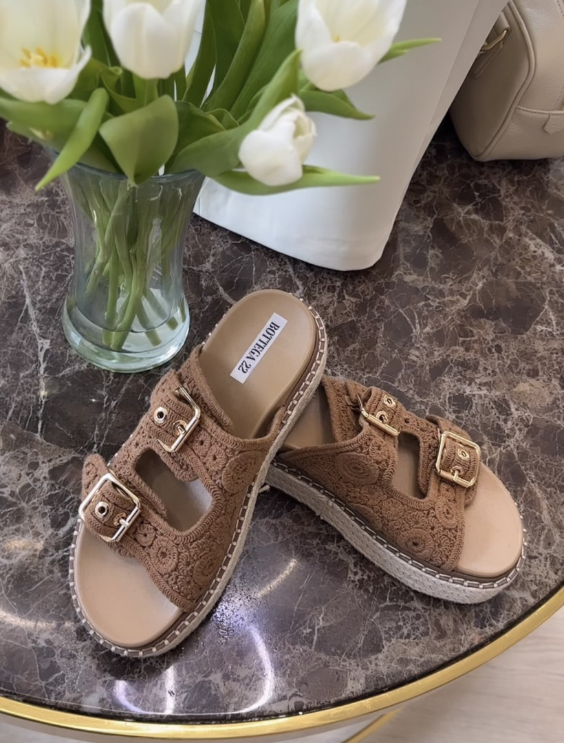 KLAPKI AŻURKOWE KARMEL