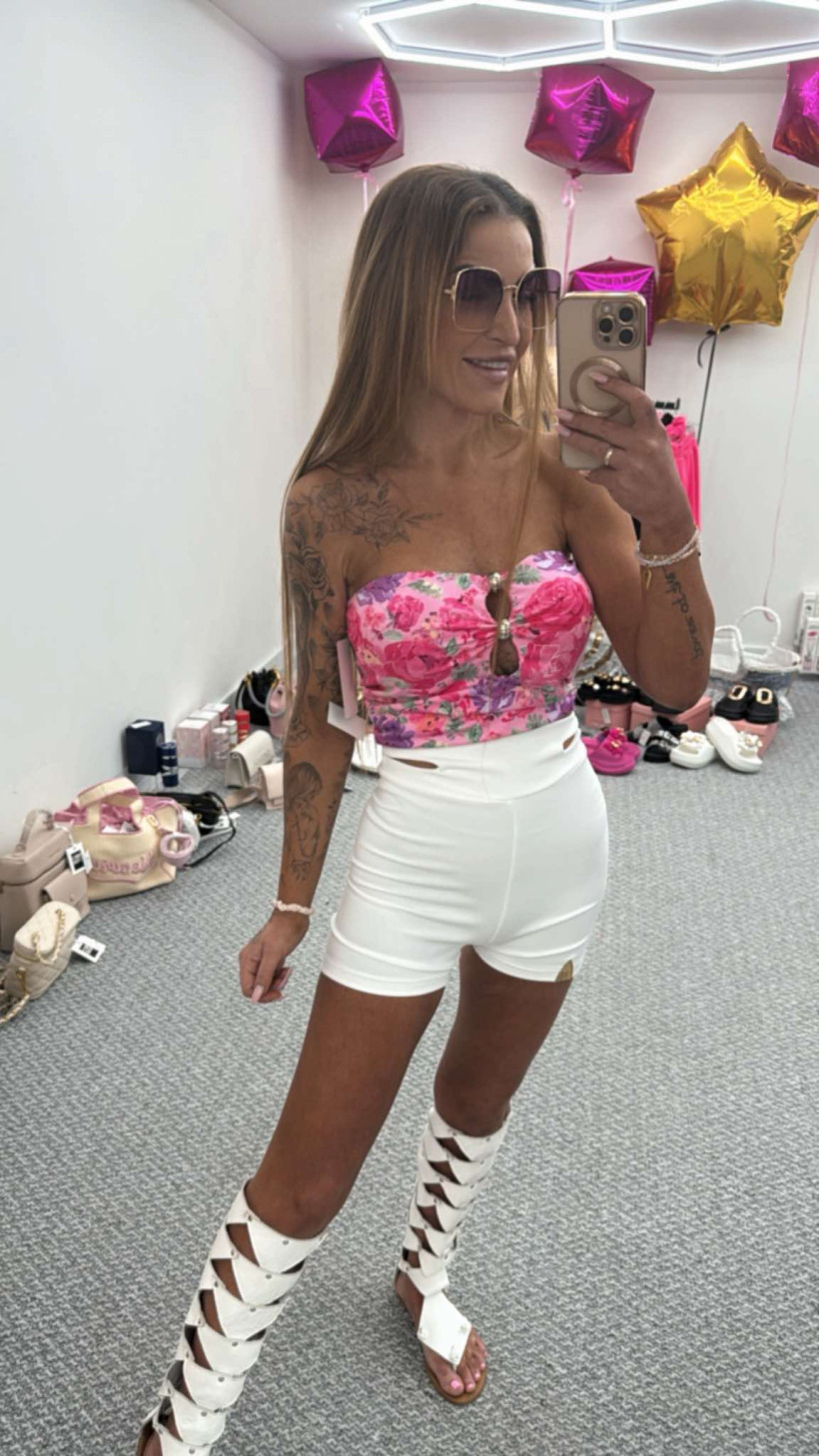 Top pierścienie różowe kwiaty