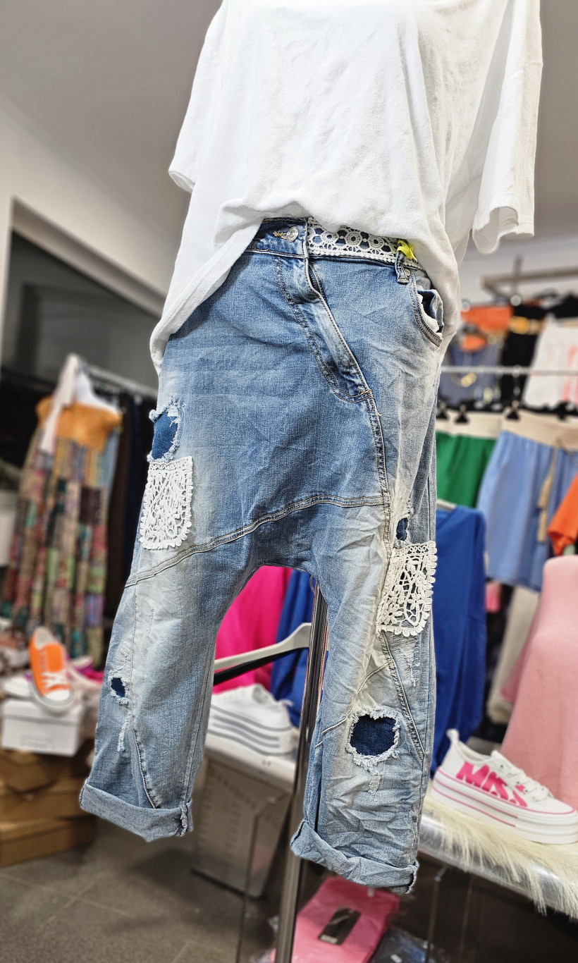 SHORT EN JEAN DENTELLE 