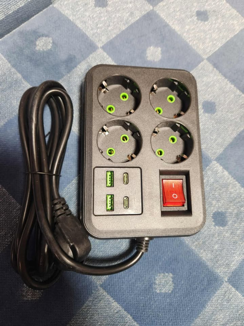 przedłużacz 4 wejścia (D3)