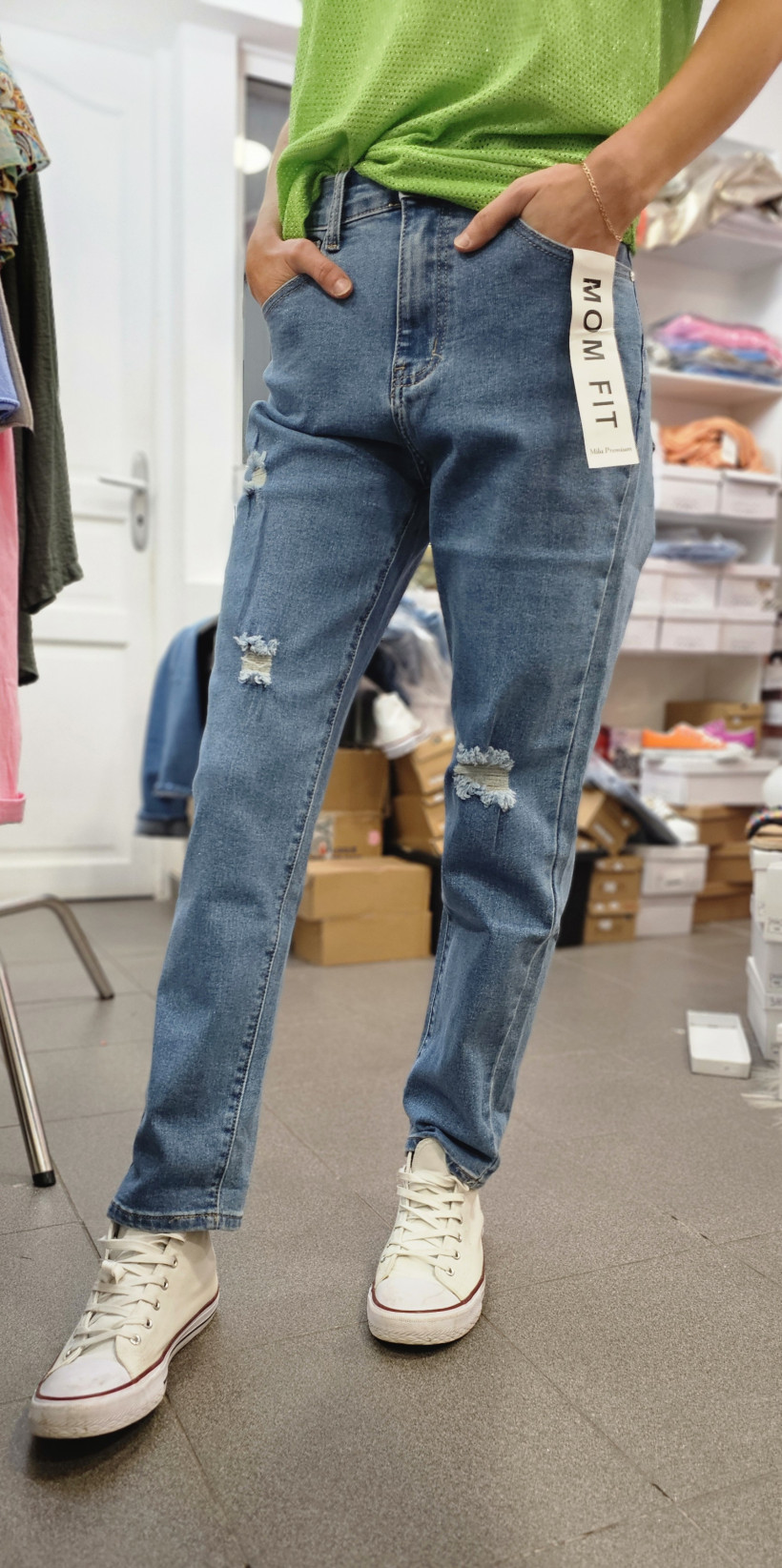 JEAN MOM DESTROY