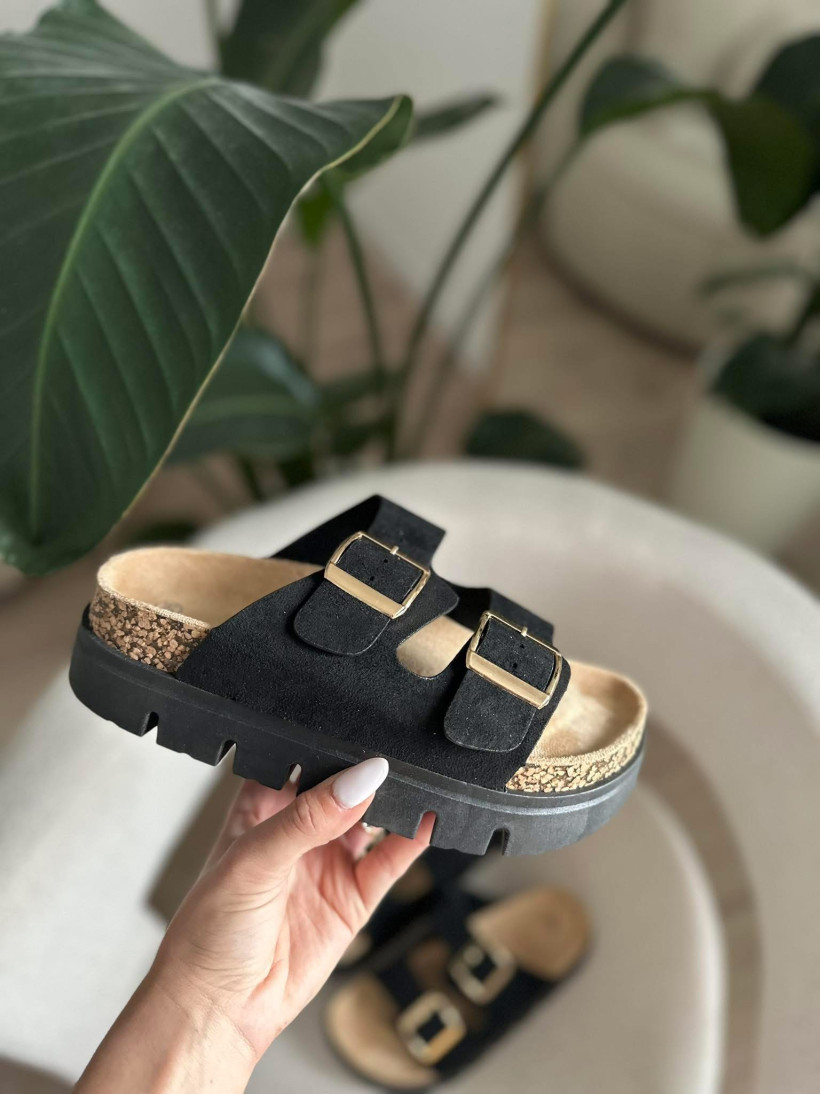 KLAPKI CZARNE KLAMRA