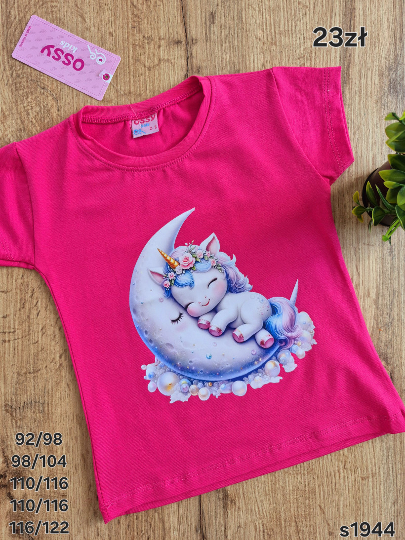 Bluzeczka na krótki rękaw unicorn księżyc w kolorze fuksji