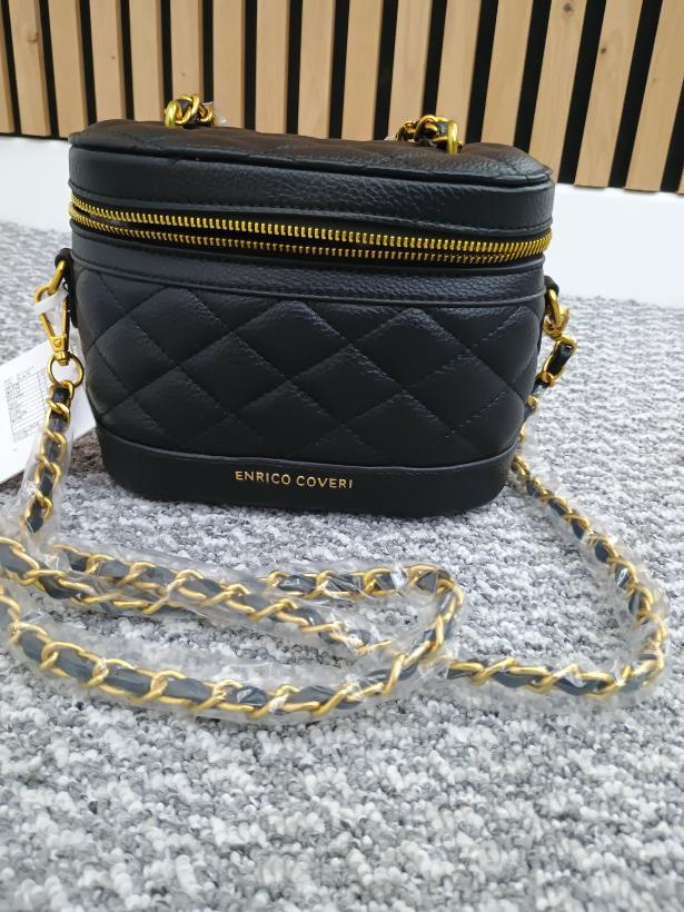 Torebka kuferek czarna