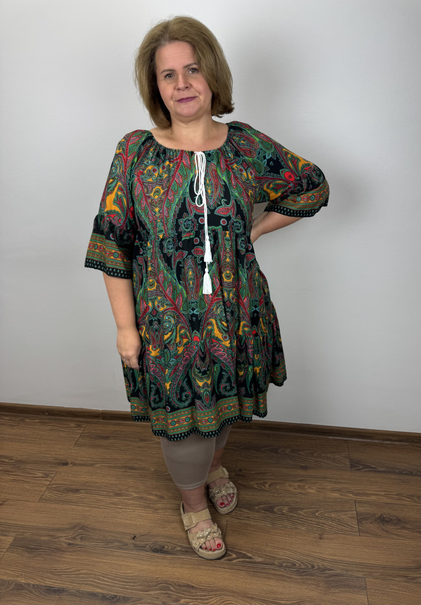 Sukienka/Tunika wzorowana,  wiązany dekold, wykończona falbaną - (5xl/6xl) - generation - 6265 - z czarnym
