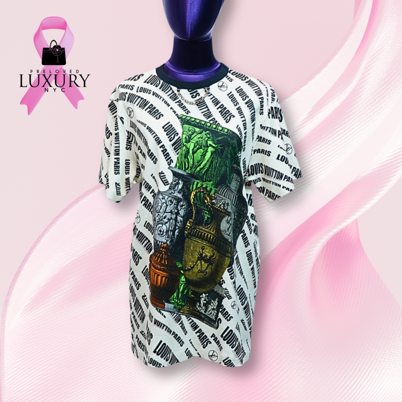 LOUIS VUITTON White Clothes T-Shirt Slanted Signature Vase