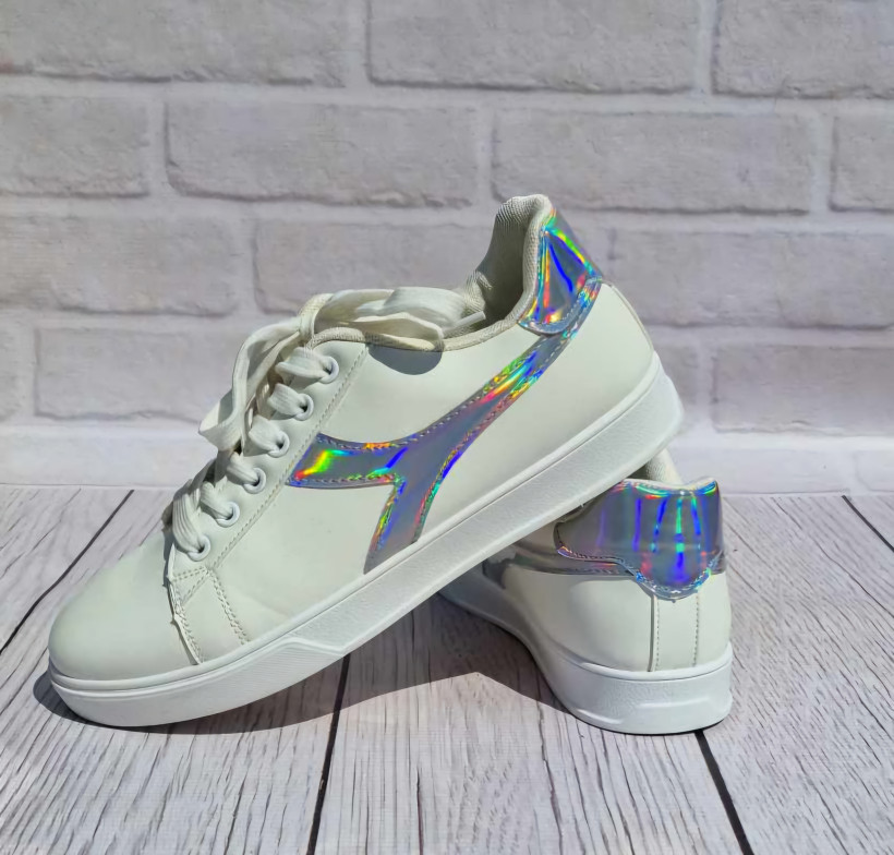 Adidasy Holo
