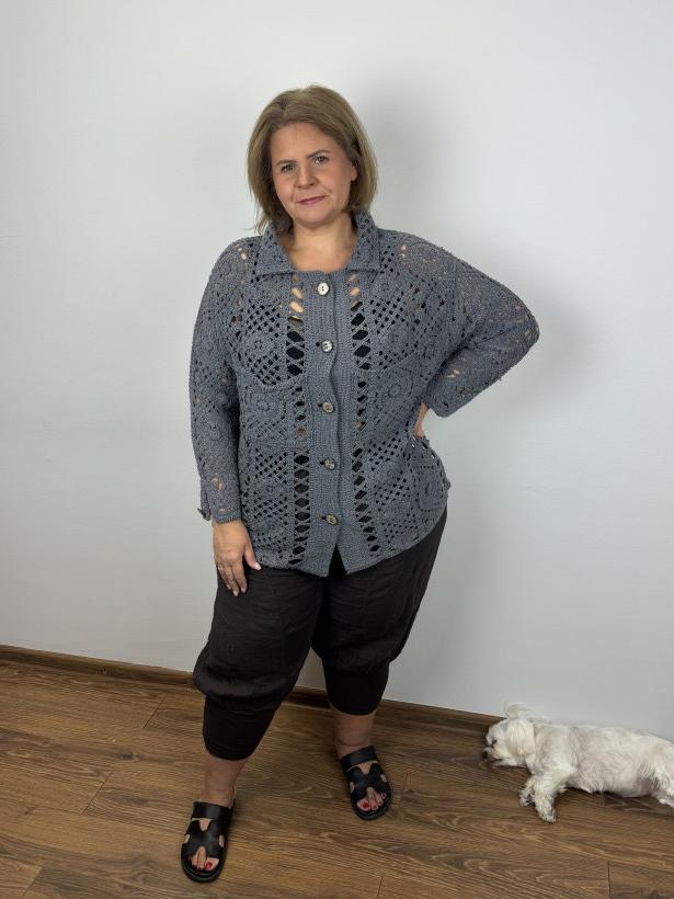 Italia nr.2 - Narzutka sweterkowa zapinana na guziki - knitwear - JJ270 - grafit