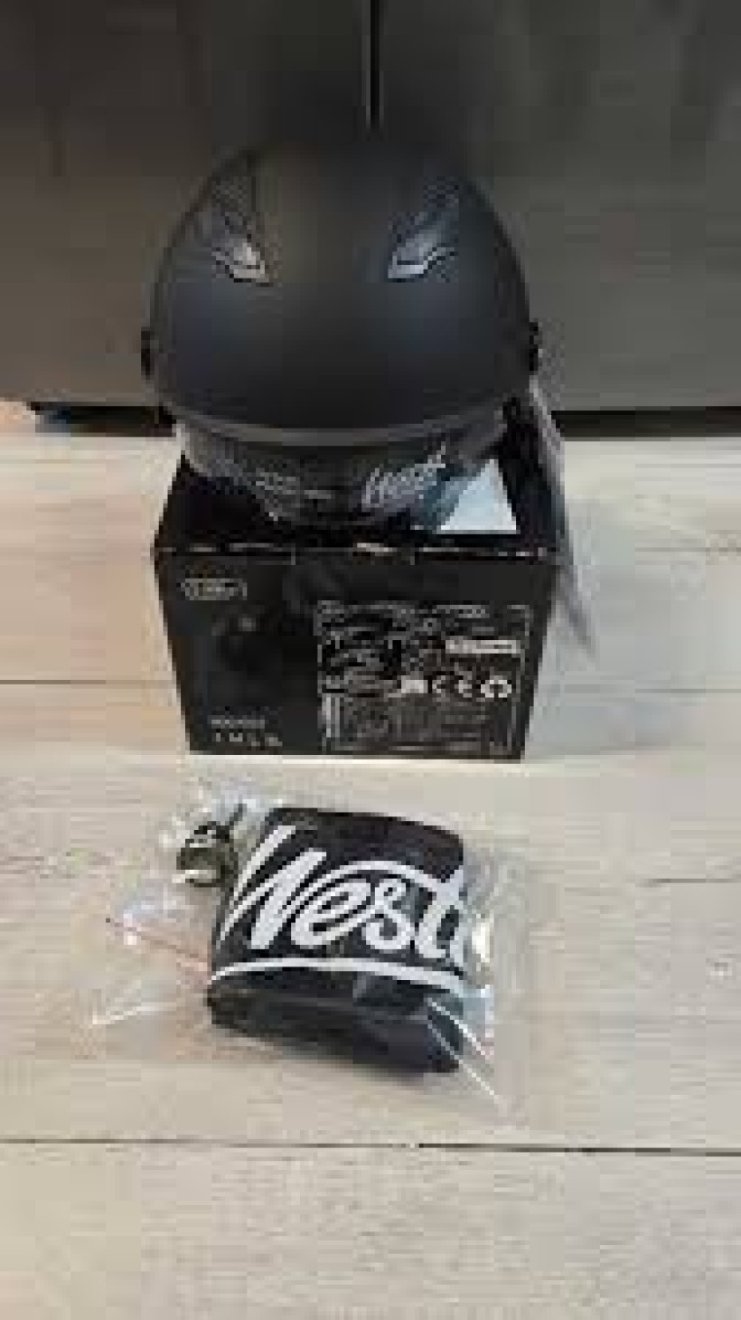 Westt Escape Kask z wizjerem przeciwsłonecznym S/M 55-58 cm