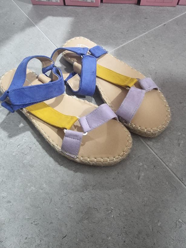 Sandalia lilas - G507