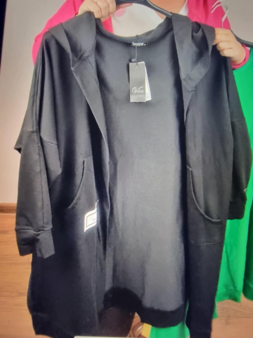 Narzutka z kapturem jednokolorowa - veso - L - 8286 - czarna- promocja