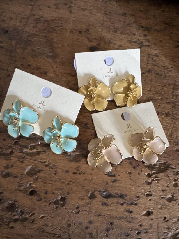 Ref 4828 Boucle d'oreille  Fleur 