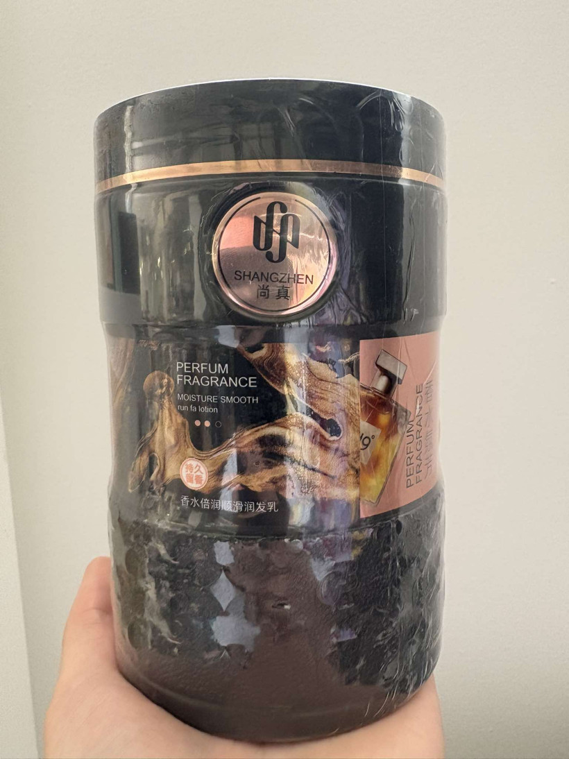 Perfumowany żel pod prysznic ab1971 815 ml