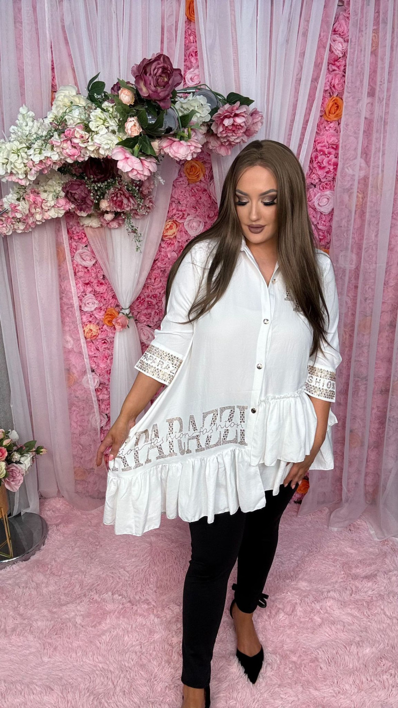 B9473 Asymetryczna koszula z falbaną biała paparazzi fashion