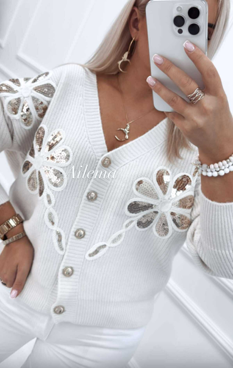 Sweter bluoltre ZC87156 na guziki z kwiatuszkami