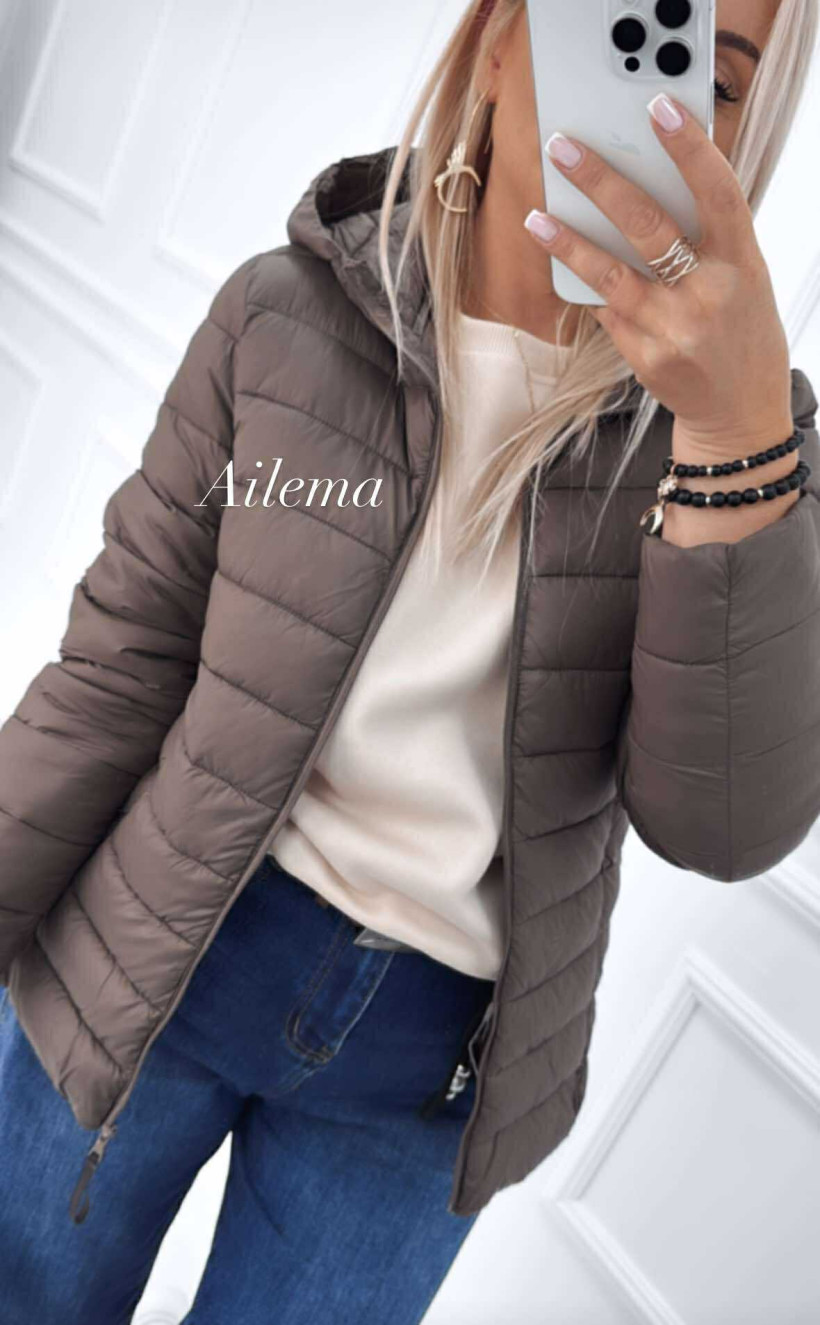 WYPRZEDAŻ Lekka przejściowa kurteczka pikowana z kapturem 11Z8222