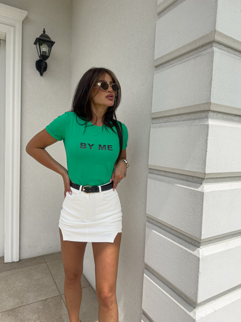 T-shirt BY ME Glamorous - różne kolory