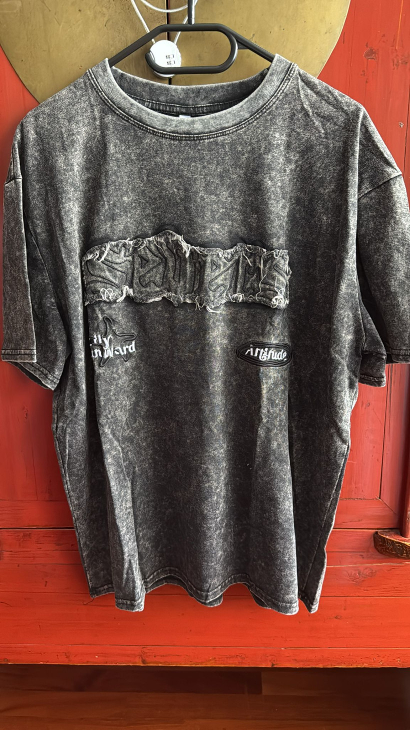 Italia nr 3 - Bluzka / t shirt dekatyzowana z naszywką Wł.8008 - grafit