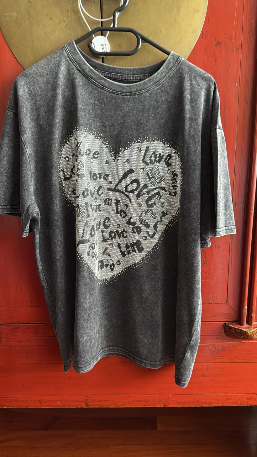 Italia nr 3 - Bluzka / t shirt - aplikacja cyrkoniowe serce Wł.8017 - grafit