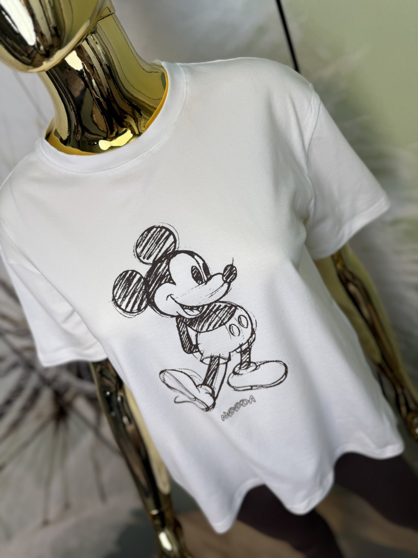 T-shirt rysowana Miki NOODA