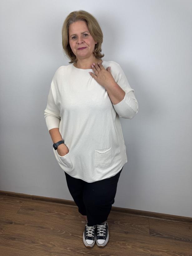Italia nr.3 - Sweter jednokolorowy  z kieszonkami - wł. - 1846 - beż