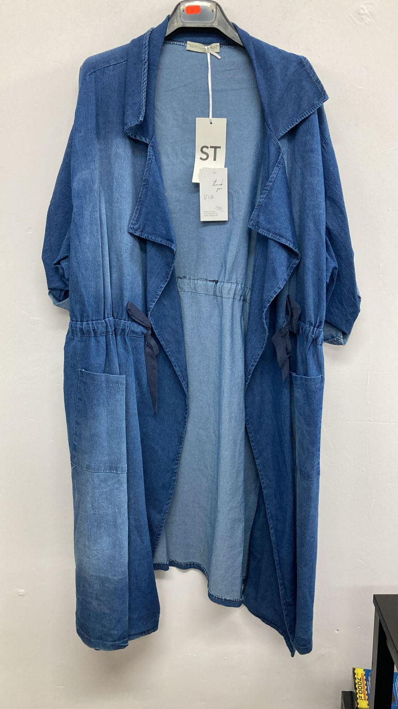 J9000 Płaszcz typu waterfall z napisami na plecach Ciemny Jeans