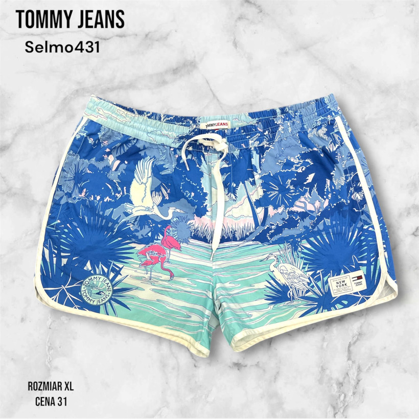 431.Spodenki Tommy Jeans rozm.XL