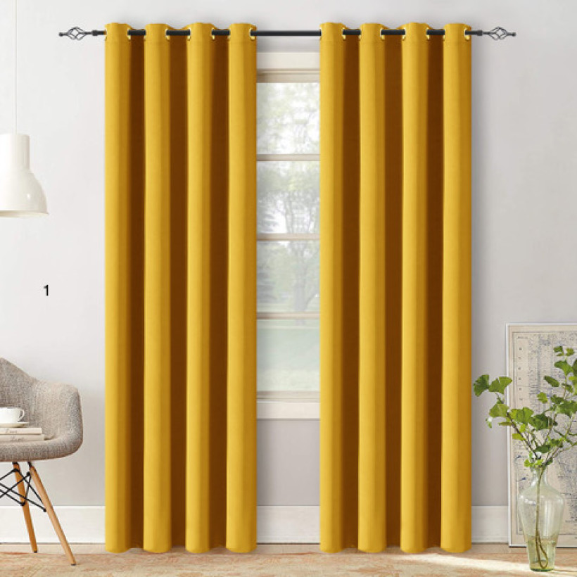 Zasłona gładka półzaciemniająca 140x250 cm – blackout na przelotkach, elegancka dekoracja okna miodowa P01