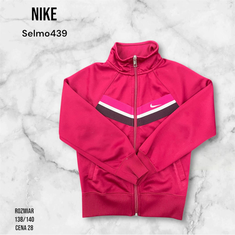 439. Bluza dziecięca Nike rozm.138/140