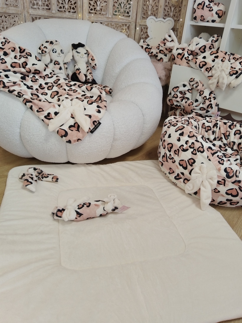 Tapis Carre 80x80 - Vanille - Noeud amour sauvage