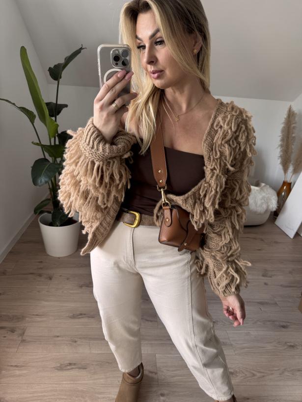 JEANSY SARA 