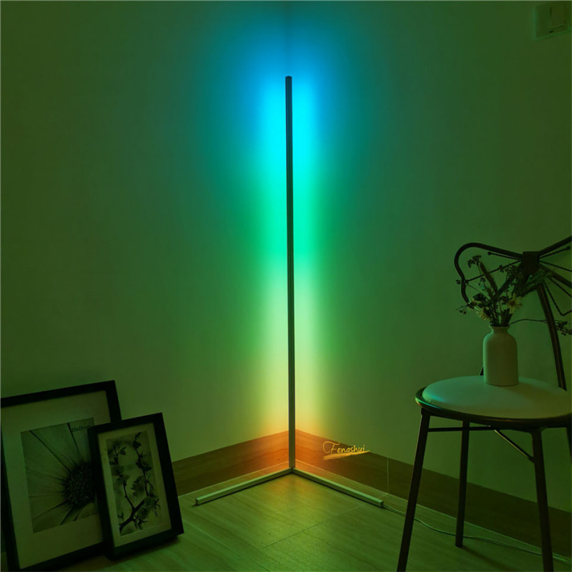 lampa narożna RGB 