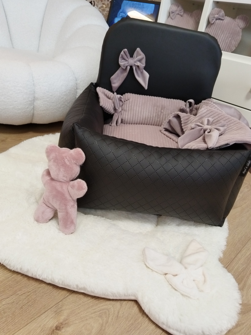 Cosy car Classic - T2 - Noir - Coussin Chuchotement d'Iris + Noeud sur le dossier
