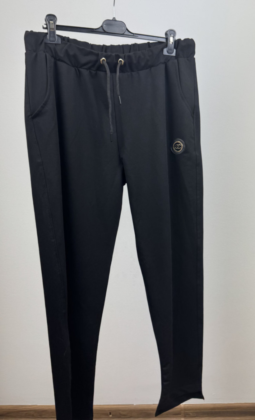 Spodnie jednokolorowe rozm.48 - FS 40253 - czarne / Promocja