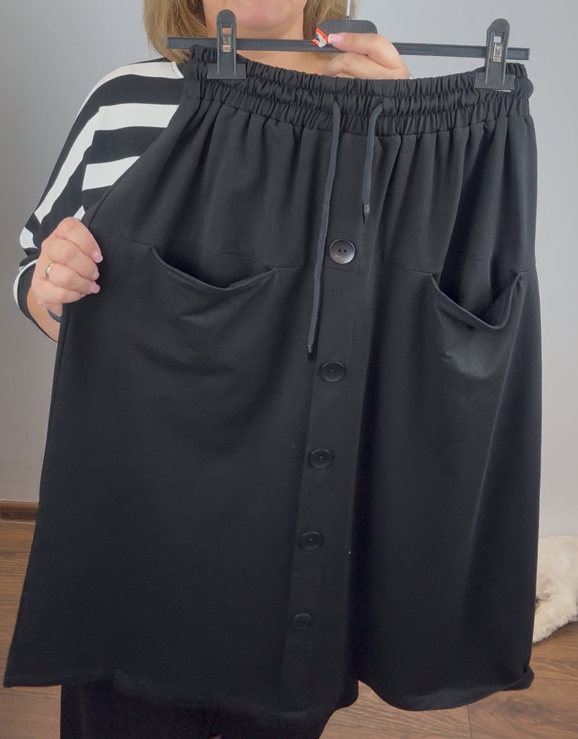 Spódnica jendokolorowa czarna  l/xl - ozdobne guziki Megi 1092