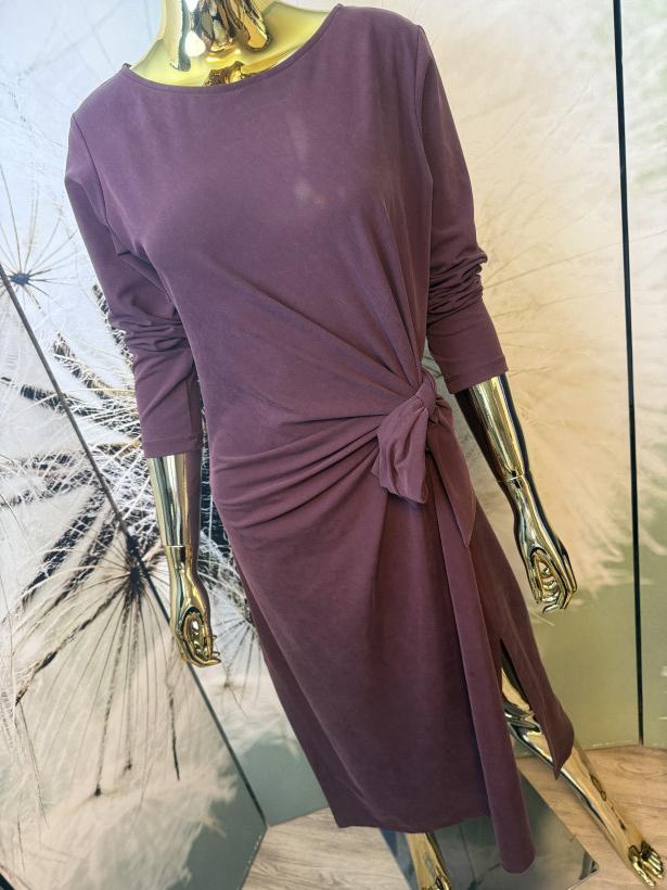 Sukienka midi wiązana z boku Minouu