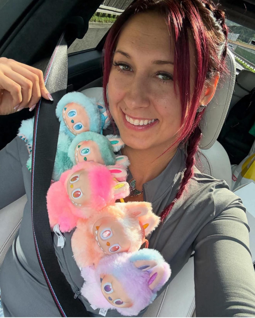 Labubu Big Into Energy różowy ombre