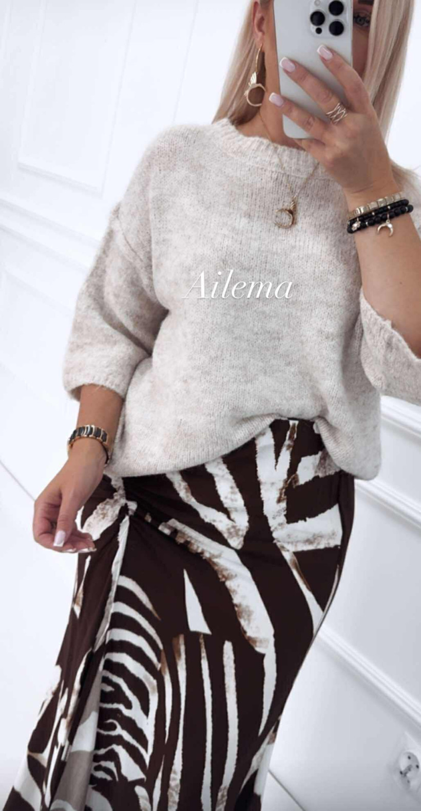 Sweterek dzianinowy T2222 krótki rękaw, okrągły dekolt