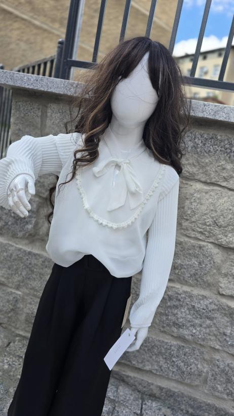 Bluzka żabot plis rękawy