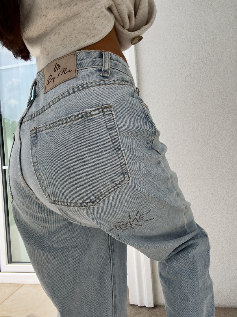 Jeansy By Me MOM FIT BLESS – jeansowe