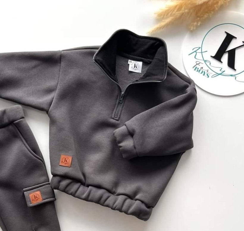 Ocieplana Bluza Kaya - Grafitowy Must-Have dla Dziecka