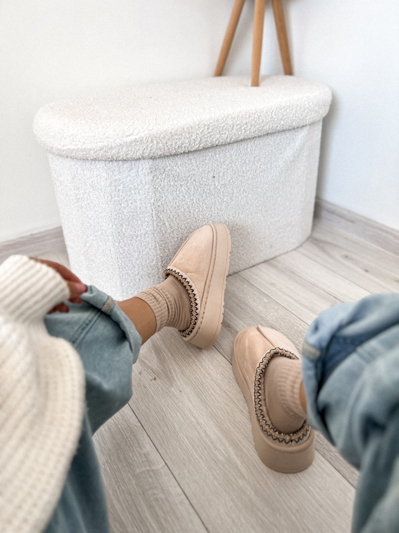 Kapcie na platformie