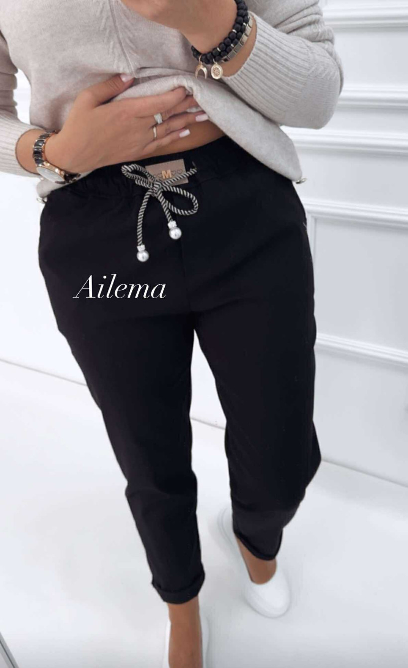 WYPRZEDAŻ Spodnie ab2159 gumy z ozdobną naszywką w pasie