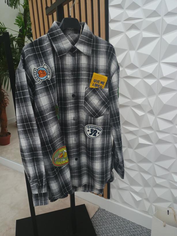 Koszula krata szara z naszywkami 