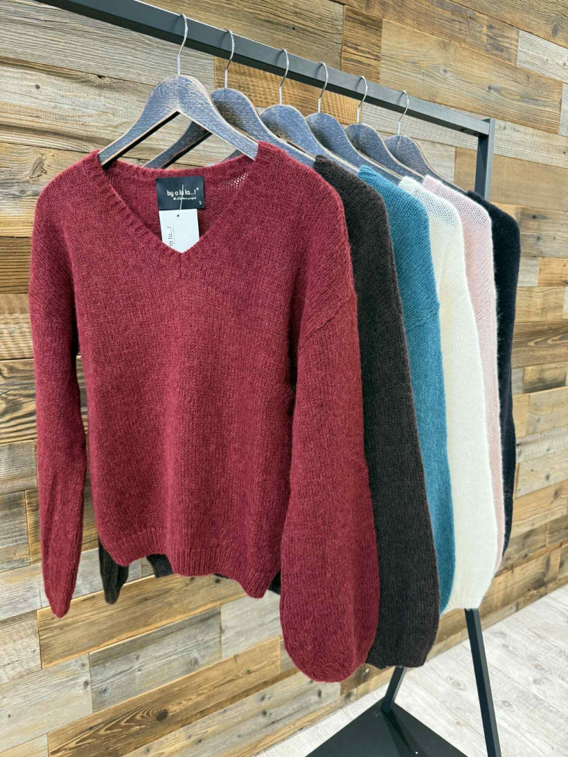 By o la la..! sweter w szpic