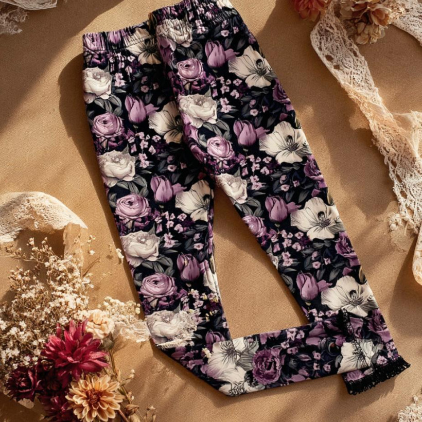 LEGINSY Z KORONKĄ PEONIE NA CIEMNYM TLE CHRISMA