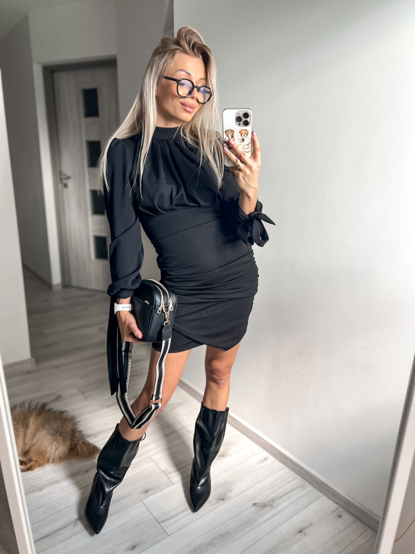 Sukienka klasyk czarna 