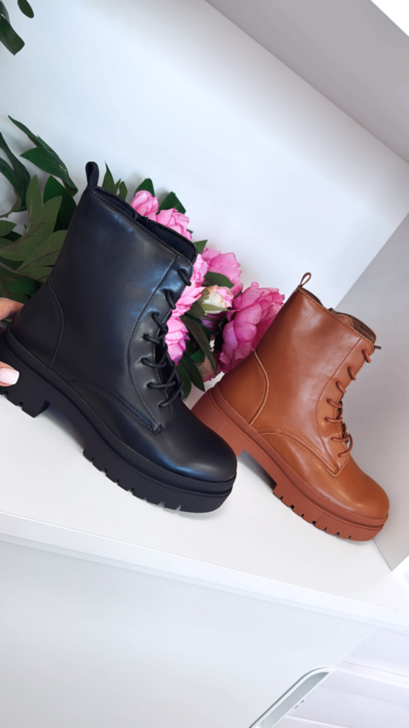 Botki wiązane 13334